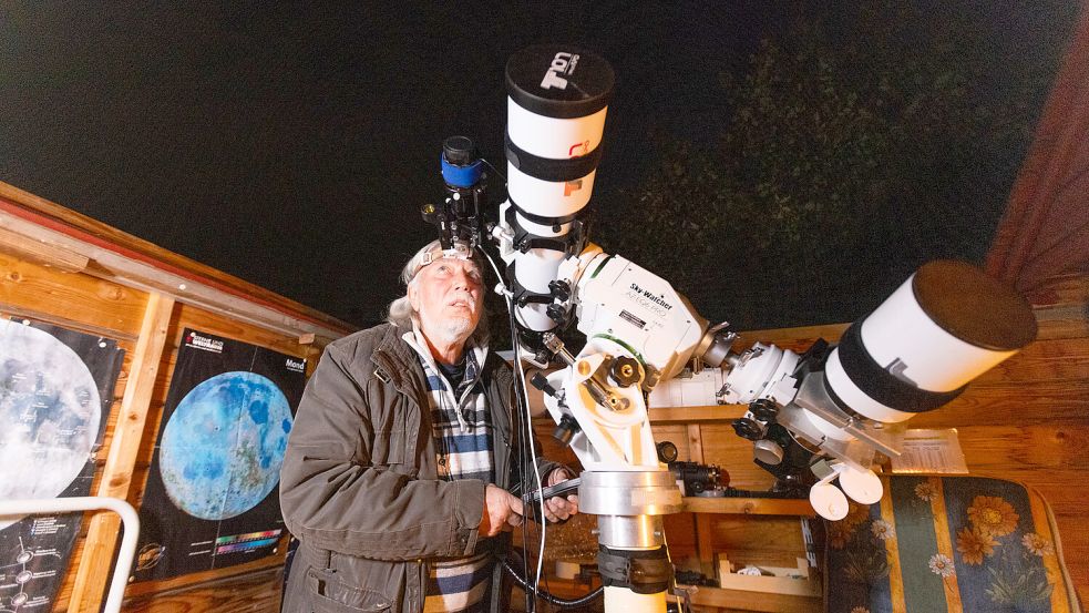 Seine Leidenschaft für die Astronomie begann für Werner Wöhrmann in den 1980er Jahren bei einem Kurs an der Volkshochschule (VHS). Foto: Michael Gründel