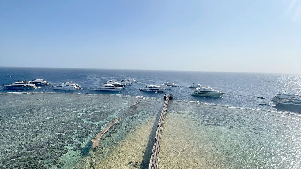 Das Daedalus-Riff im Roten Meer ist ein beliebtes Ziel für Taucher im Roten Meer. Dorthin war auch das Ausflugsboot „Sea Story“ unterwegs, als es Montagfrüh wohl bei starkem Wellengang sank. Foto: Privat