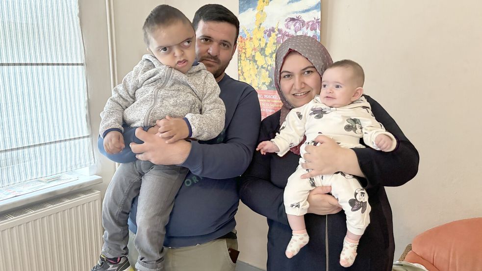 Ibrahim und Fatma Abdallah mit dem vierjährigen Mohammed und seiner sechs Monate alten Schwester Razan. Foto: Weiden/Archiv