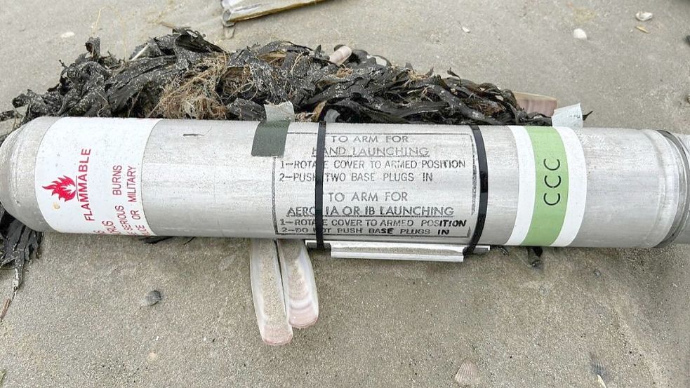 Dieser Gegenstand wurde am Strand von Juist angespült. Foto: Polizei