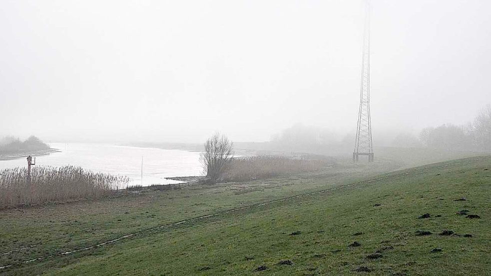 In Leerort hat ein Fußgänger eine leblose Person entdeckt. Foto: Wolters/Archiv