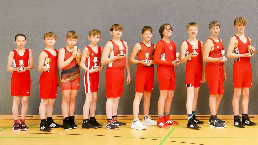 Die Schüler haben mittlerweile auch schon alle einen Ringer-Dress. Foto: Schulz