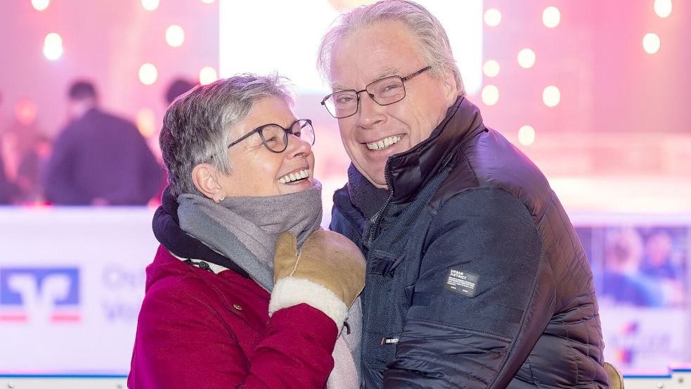 Am Freitag, dem 14. Februar, wurde auch bei der Emder Eiszeit Valentinstag gefeiert. Foto: fotografie-ihler.de