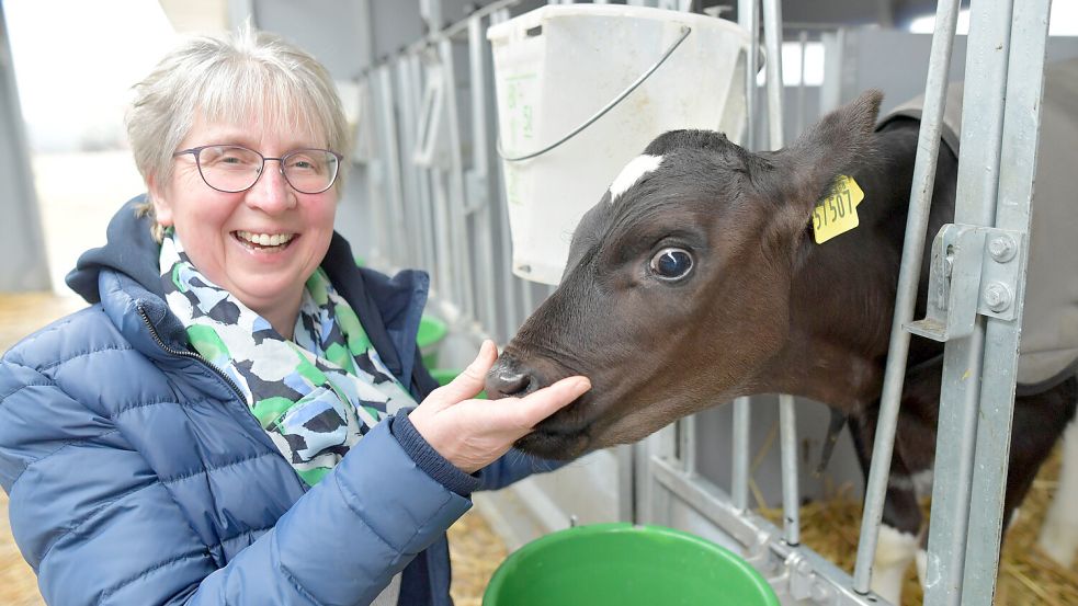 Die Landwirtschaft und die Tiere sind ein Mittelpunkt im Leben von Herma Duin. Foto: Ortgies